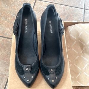 Diesel. Wild Girl Soul shoe. Blk leather/suede. Gently used. original box.